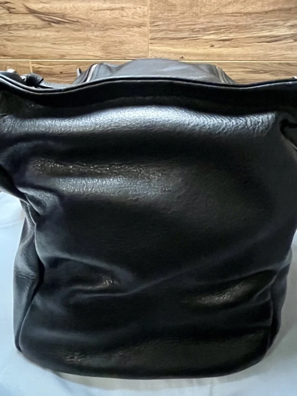Givenchy - Pandora - Calf - Large - Black - Made in Italy - 15W x 8.5 H